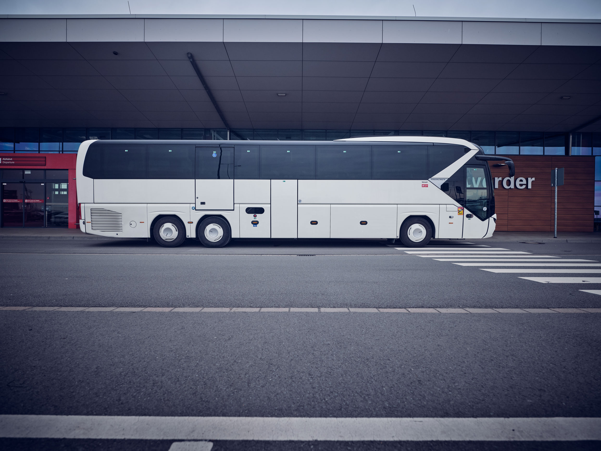 2023_AGT_FLOTTE_reisebus-xl_seitenansicht_0073